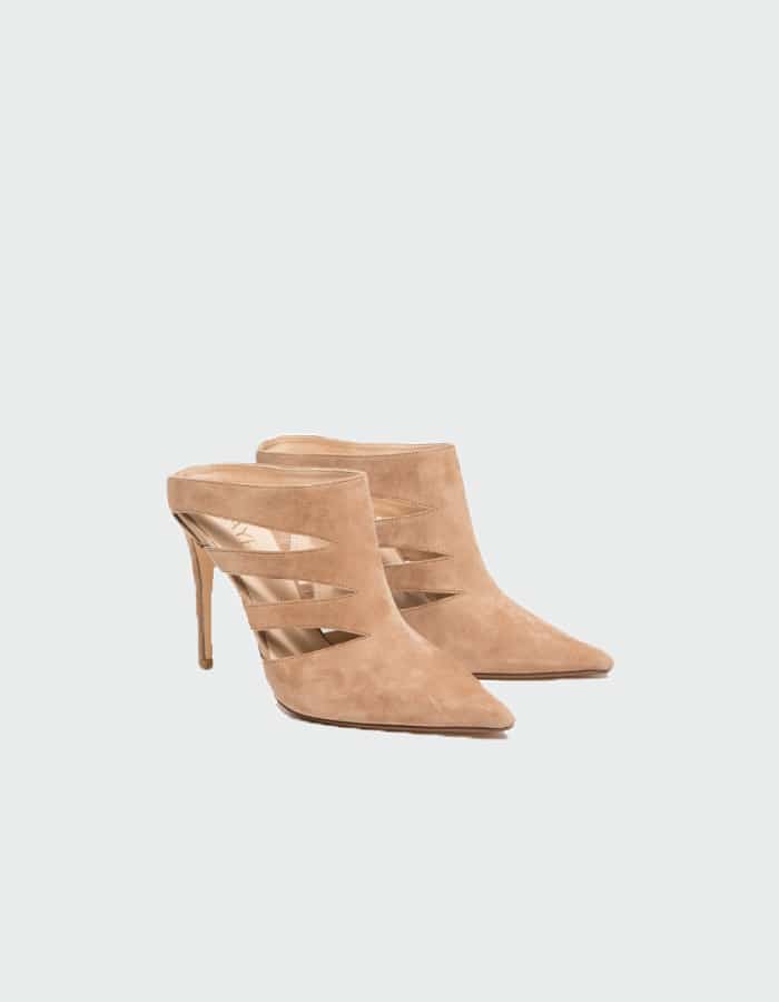 Chloe in Tan